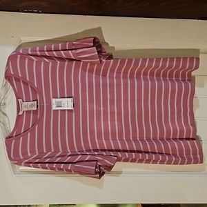 NWT WOMENS CASUAL TOP